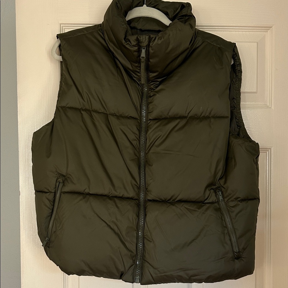 Old Navy Khaki Puffer Vest
